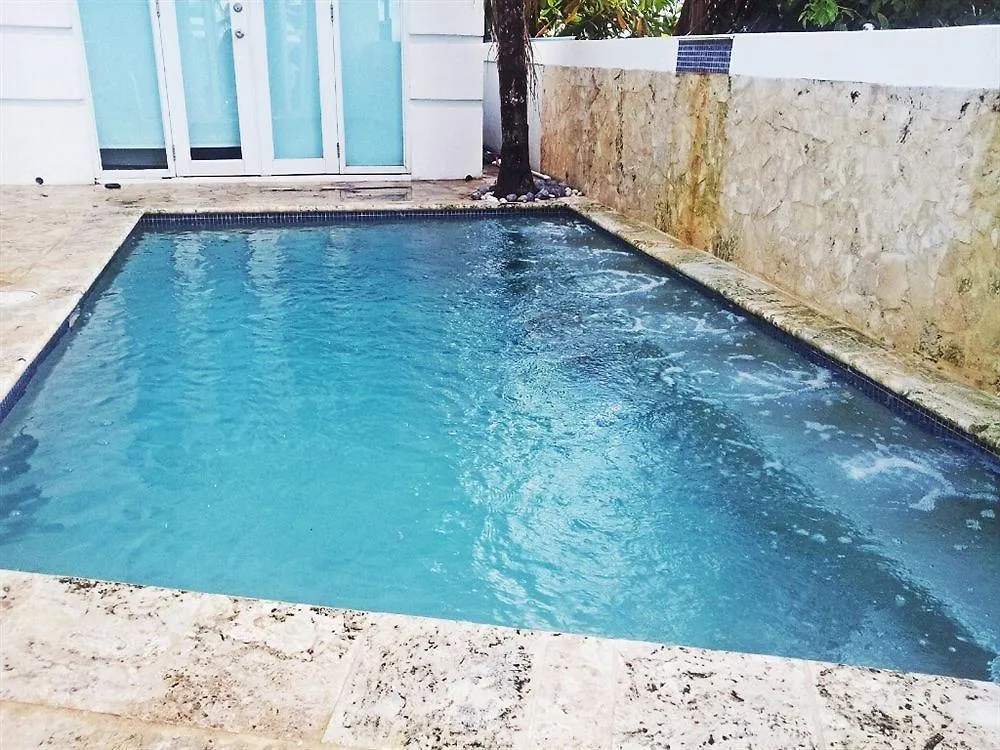 Mares Guesthouse أغوادا 3*,  بورتوريكو